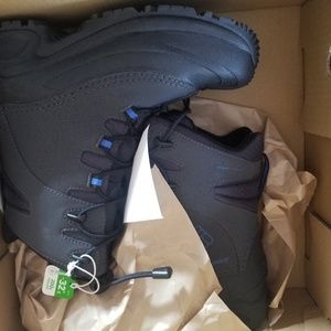 Boys snow boots